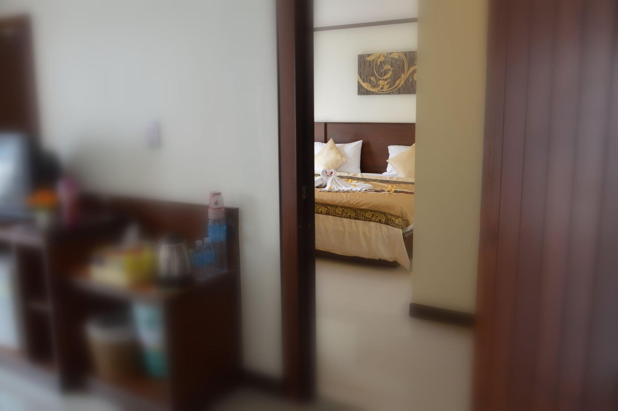 Sharaya Residence Patong Esterno foto