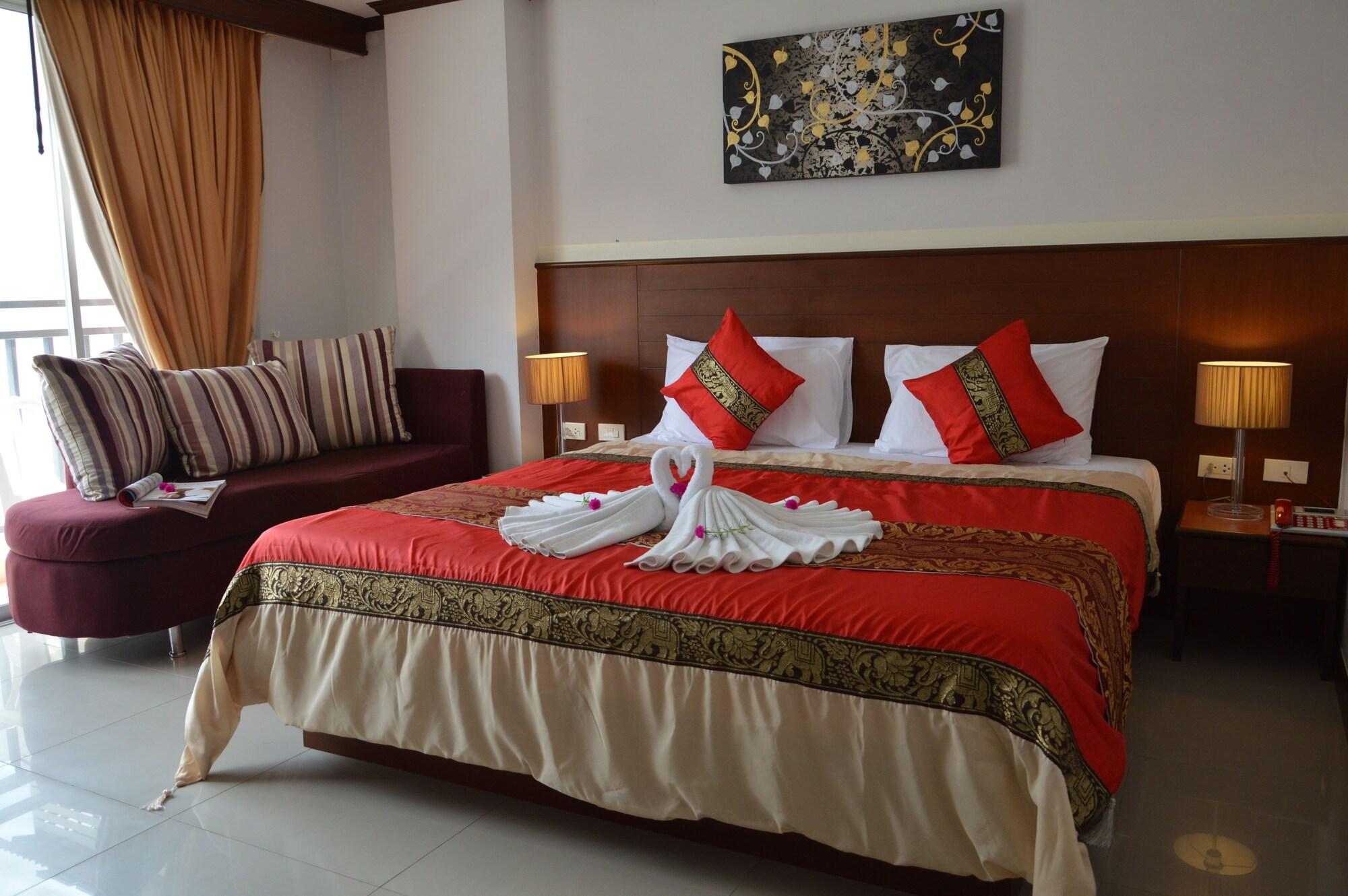Sharaya Residence Patong Esterno foto