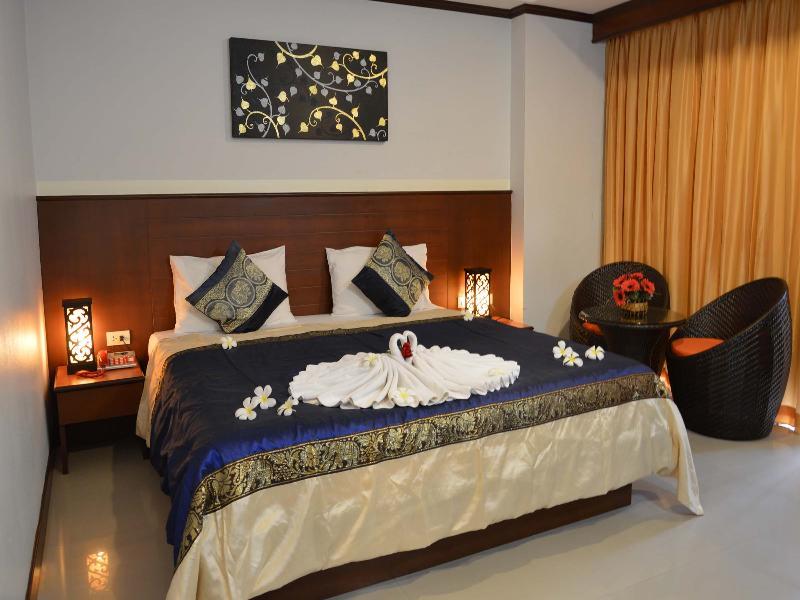 Sharaya Residence Patong Esterno foto