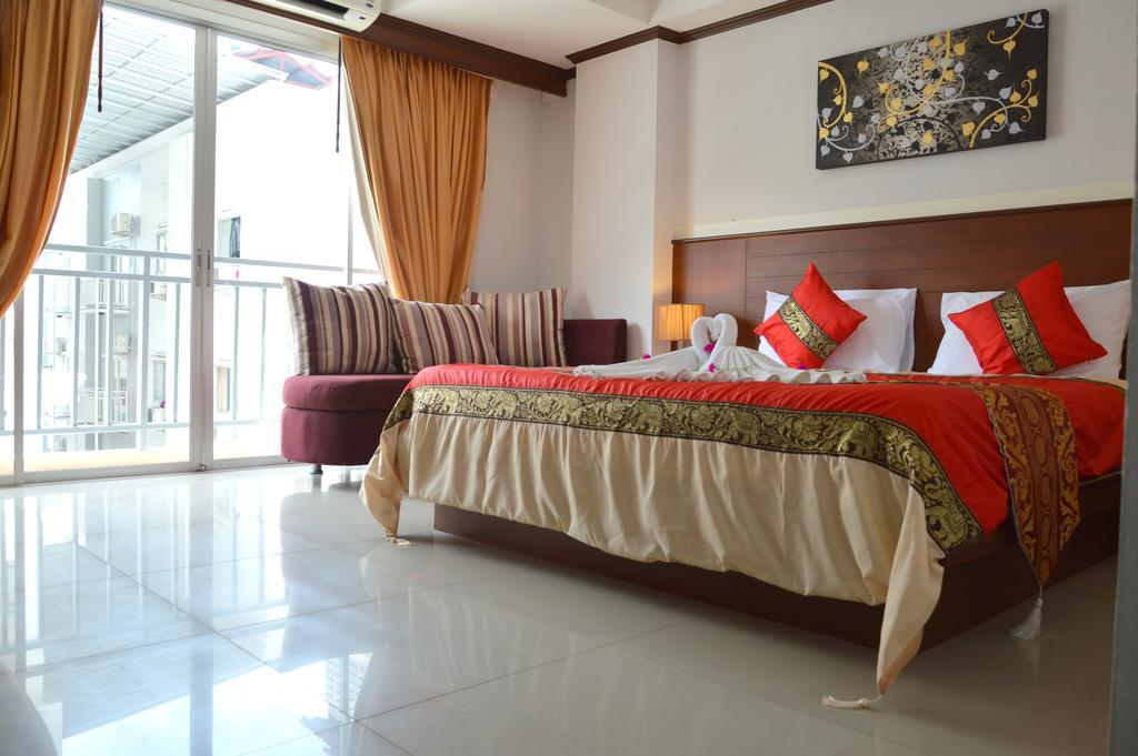 Sharaya Residence Patong Esterno foto